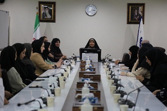 دیدار ماهانه معاون غذا و دارو دانشگاه علوم پزشکی تهران با کارکنان واحدهای مختلف  