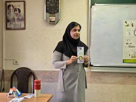 برگزاری کارگاه آموزشی «ایمنی دارویی» به مناسبت هفته جهانی ایمنی دارو در دبیرستان دخترانه امام سجاد (ع)